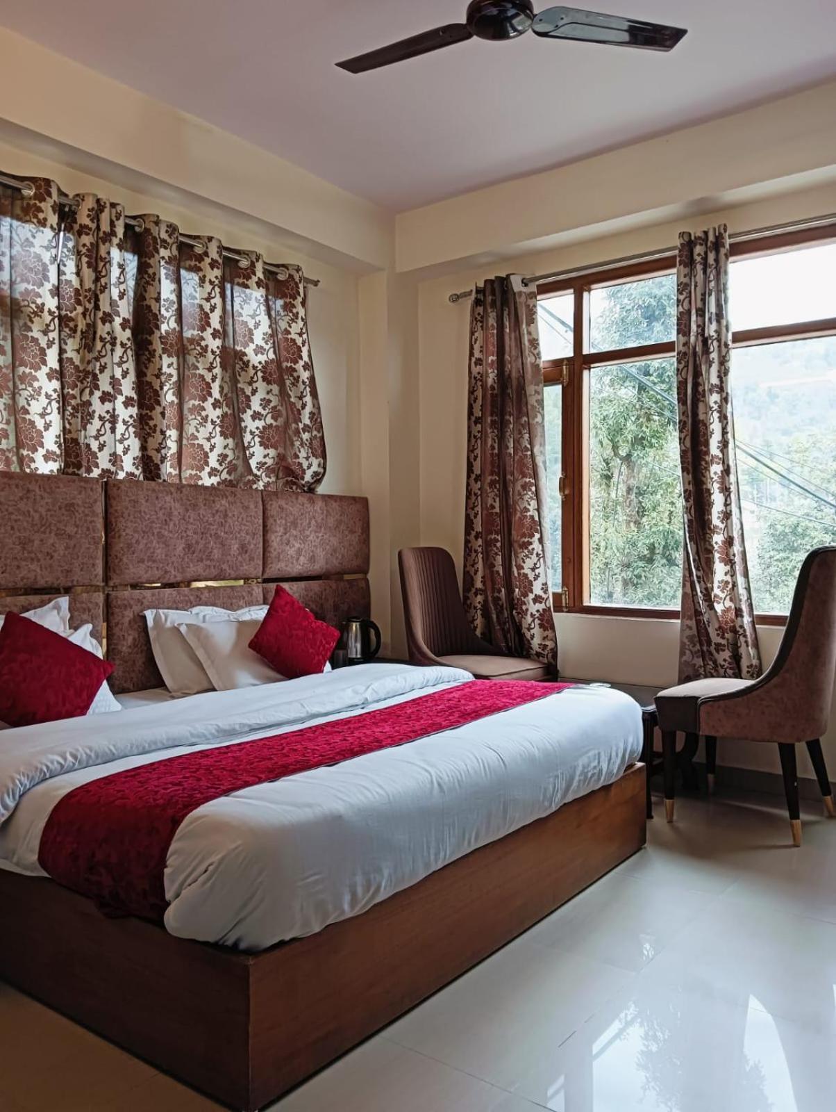 B&B Aston Shimla Hill'S Esterno foto